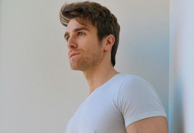 Imagem da noticia Morre Mike Heslin, ator da série "Operação: Lioness", aos 30 anos