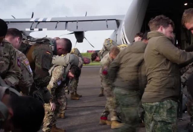 Imagem da noticia Milhares de paraquedistas dos EUA chegam ao Oriente Médio