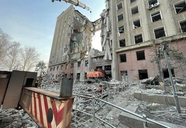 Imagem da noticia Rússia promete mais ataques contra Kiev após destruição de navio