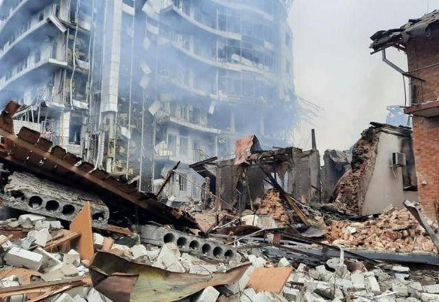 Imagem da noticia Equipes evacuam mais 200 moradores de Borodyanka após novos bombardeios