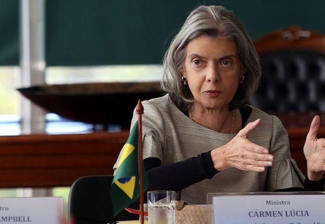 Imagem da noticia Cármen Lúcia determina remoção de publicações que associam PT ao aborto