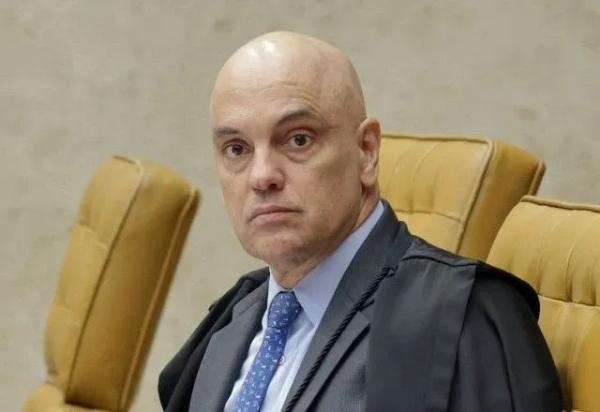 Imagem da notícia: Moraes ordena que Receita apure acessos de dados de ministros do STF e de mais de 130 familiares nos últimos 5 anos