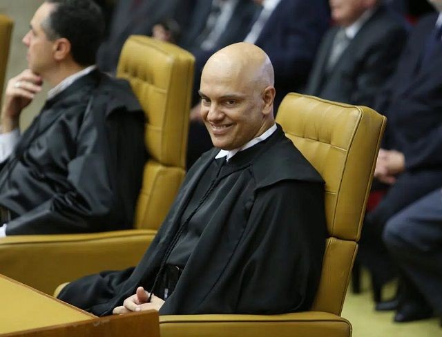 Imagem da noticia X faz pagamento de multas em conta errada e continua bloqueado no Brasil