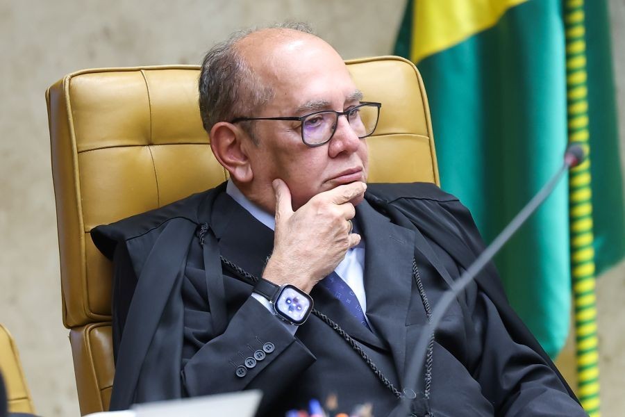 Gilmar Mendes se irrita e cobra Fachin por processos sem julgamento Gilmar Mendes se irrita e cobra Fachin por processos sem julgamento