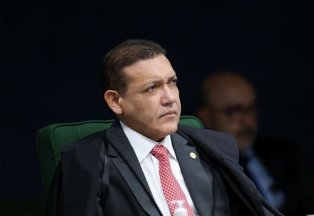 Imagem da noticia Nunes Marques diverge da maioria no STF e vota contra condenação de Zambelli por porte ilegal de arma