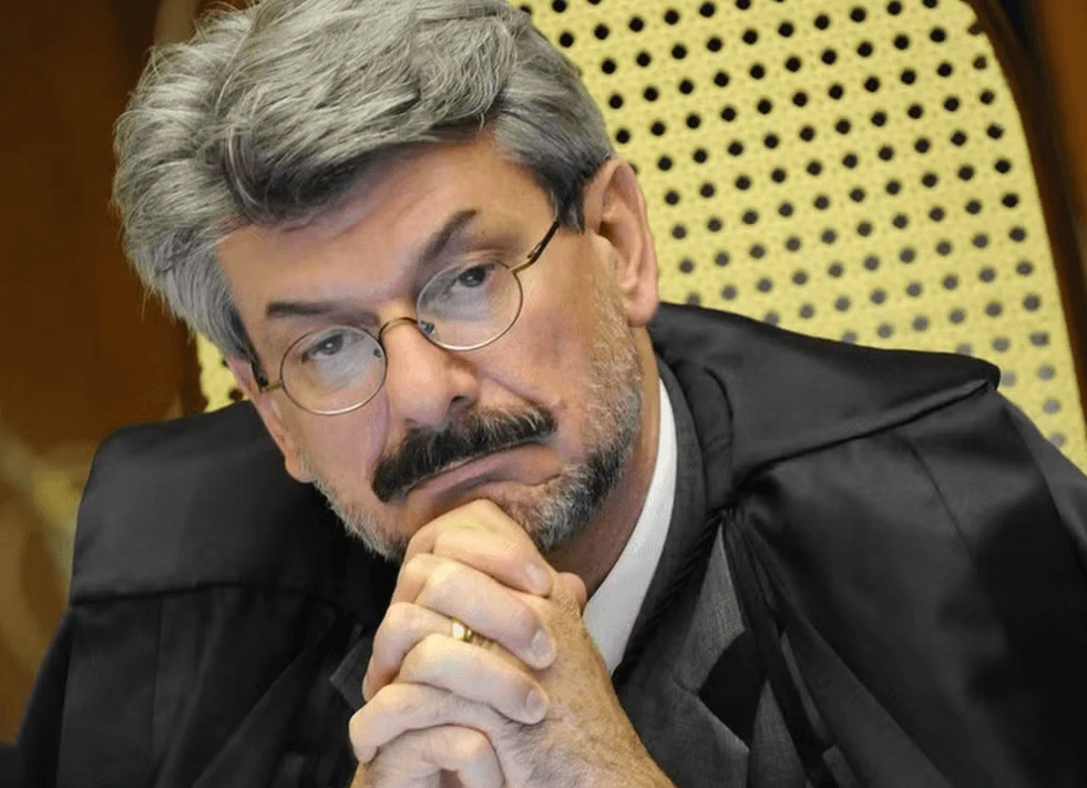 Imagem da noticia Ministro do STJ é investigado por assédio sexual contra jovem de 18 anos