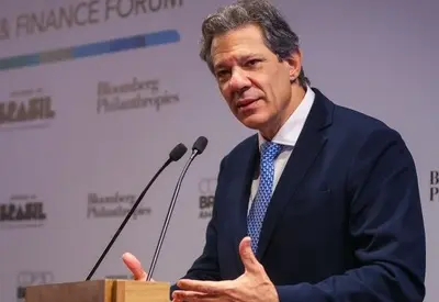 Haddad diz que taxa Selic tem que cair diante de uma melhora em dados de inflação Haddad diz que taxa Selic tem que cair diante de uma melhora em dados de inflação