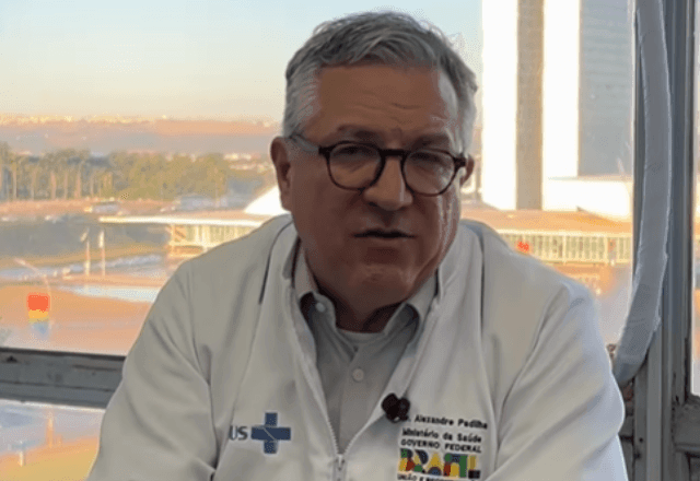 Imagem da noticia SUS vai oferecer implante contraceptivo para todas as mulheres em idade fértil, diz Padilha