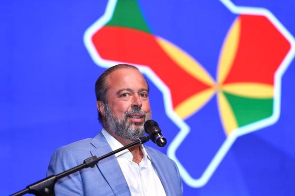 Imagem da notícia: Silveira escolhe novo secretário executivo, que pode assumir ministério durante eleições