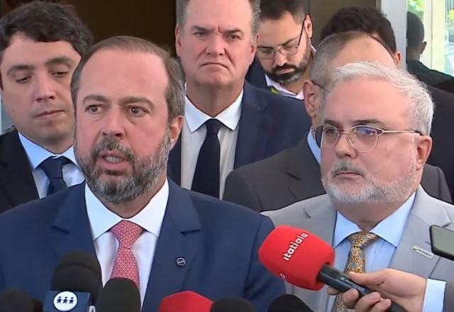 Imagem da noticia "A gente não vai descer abaixo da rentabilidade", diz presidente da Petrobras