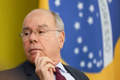 Mauro Vieira conversa com chanceler dos Emirados Árabes Unidos após ataques de EUA e Israel ao Irã Mauro Vieira conversa com chanceler dos Emirados Árabes Unidos após ataques de EUA e Israel ao Irã