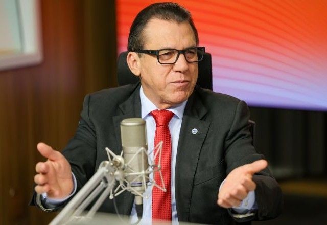 Imagem da noticia Tarifaço: pior cenário poderia causar 320 mil demissões no Brasil, diz ministro do Trabalho