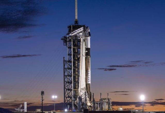 Imagem da noticia Missão da SpaceX que tenta caminhada espacial é adiada após problema técnico