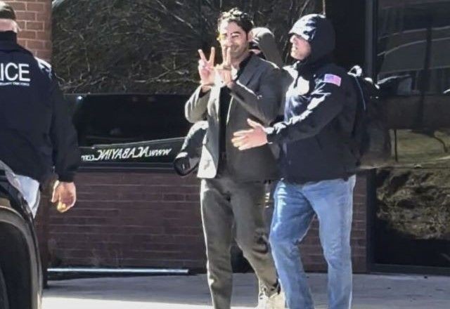 Imagem da noticia Estudante palestino é preso pelo ICE durante entrevista de visto nos EUA