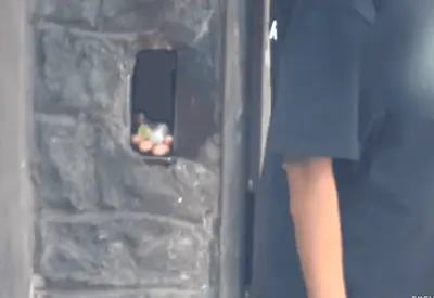 SBT flagra ponto de tráfico ao lado de clube da PM em São Paulo SBT flagra ponto de tráfico ao lado de clube da PM em São Paulo