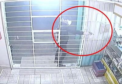 Comerciante é alvo de tentativa de homicídio em Chapecó (SC) Comerciante é alvo de tentativa de homicídio em Chapecó (SC)