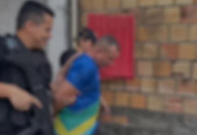 Técnico de vôlei é preso suspeito de estuprar adolescentes no AM Técnico de vôlei é preso suspeito de estuprar adolescentes no AM