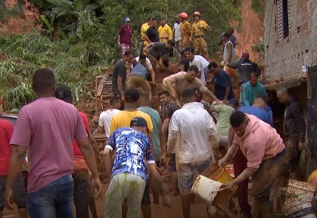 Imagem da noticia Após chuvas, moradores de Franco da Rocha ficam sem ter para onde ir