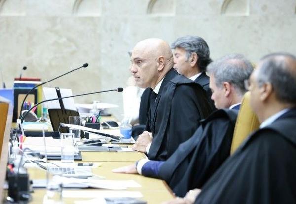 Imagem da notícia: Tropa de choque do governo entra em campo e pode blindar Toffoli e Moraes em CPI