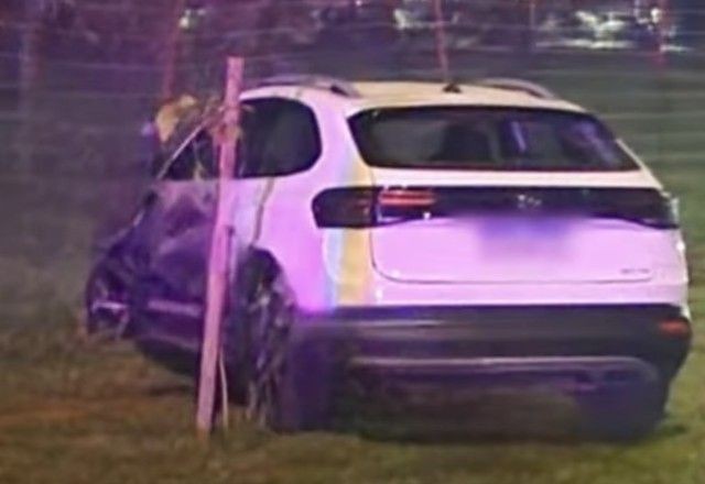 Imagem da noticia Motorista bate carro em cerca da residência de Geraldo Alckmin
