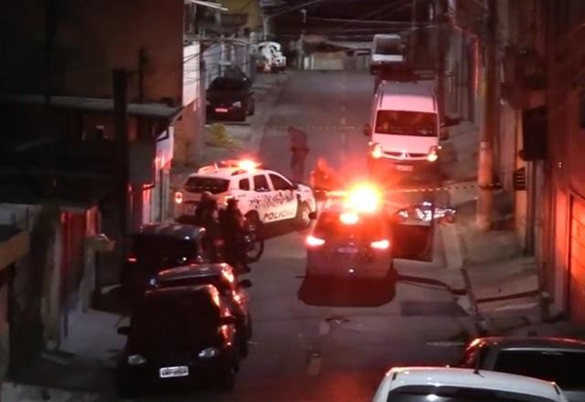 Imagem da noticia Homem é executado a tiros por irmão e cunhado; dupla foi presa em flagrante