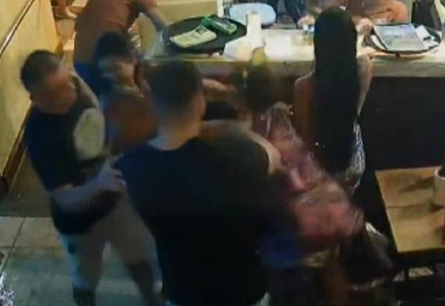 Imagem da noticia Ex-deputada é agredida com socos dentro de restaurante