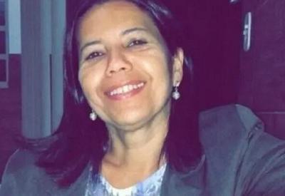 Por vingança, ex-aluno mata professora a facadas em Goiás Por vingança, ex-aluno mata professora a facadas em Goiás