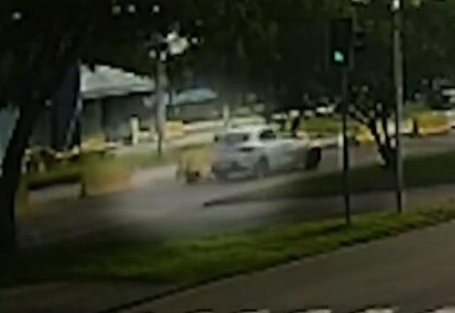 Imagem da noticia Enfermeira é arrastada por 40 metros após acidente de trânsito