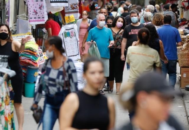 Imagem da noticia Mulher desembarca em Belo Horizonte com suspeita de variante Ômicron