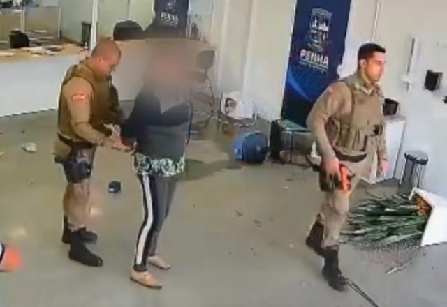 Imagem da noticia Paciente se revolta e quebra farmácia popular por conta de colírio