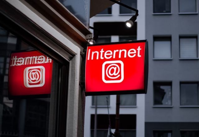 Imagem da noticia Rede móvel, redes sociais e streaming são responsáveis pelo maior consumo de dados diários na internet