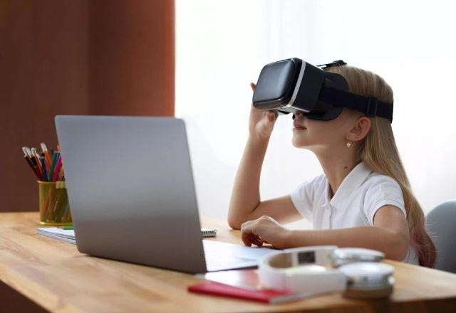 Imagem da noticia Amigo ou inimigo? Especialistas debatem uso da IA na Educação