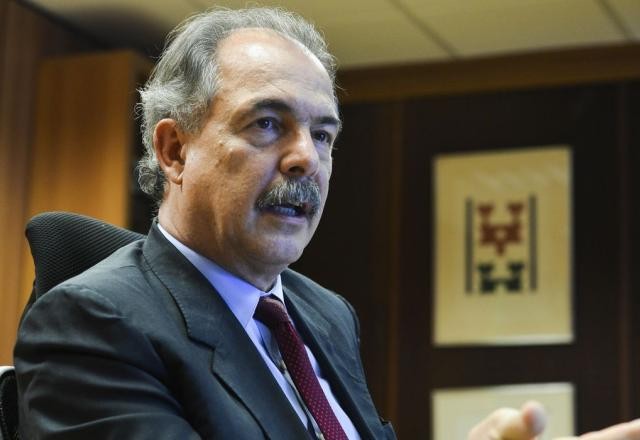 Imagem da noticia Não há alternativa à PEC em discussão nesse momento, diz Mercadante