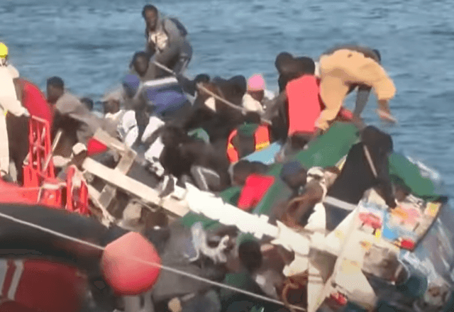 Imagem da noticia Naufrágio com sete mortos expõe nova rota migratória da África para a Europa