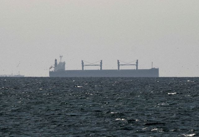 EUA anunciam bloqueio marítimo dos portos iranianos a partir de segunda-feira (13) EUA anunciam bloqueio marítimo dos portos iranianos a partir de segunda-feira (13)