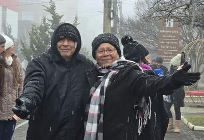 Santa Catarina e Rio Grande do Sul registram neve neste sábado (9); veja imagens Santa Catarina e Rio Grande do Sul registram neve neste sábado (9); veja imagens