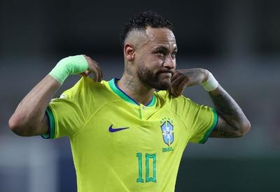 Com edema na panturrilha, Neymar vira dúvida pra amistosos da seleção antes da Copa Com edema na panturrilha, Neymar vira dúvida pra amistosos da seleção antes da Copa