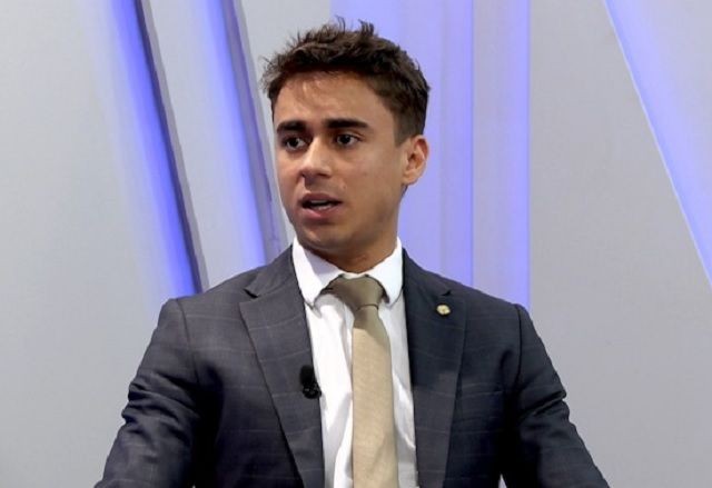 Imagem da noticia Nikolas Ferreira mantém lealdade a Bolsonaro: "Contra ele não tem quem preste"