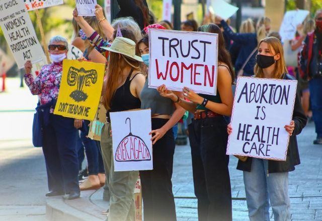 Imagem da noticia Entidades pedem ajuda da ONU após EUA dificultar acesso ao aborto