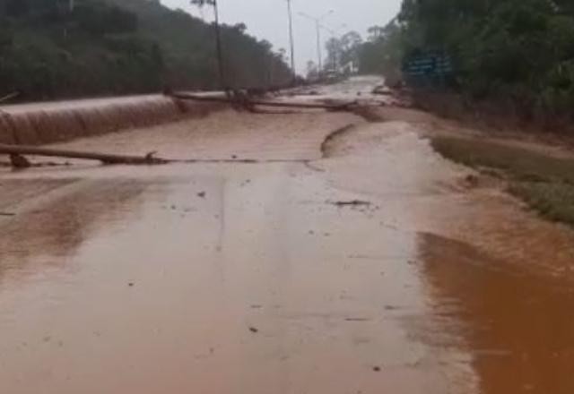 Imagem da noticia Nova Lima: tráfego é liberado e nível de emergência cai para dois
