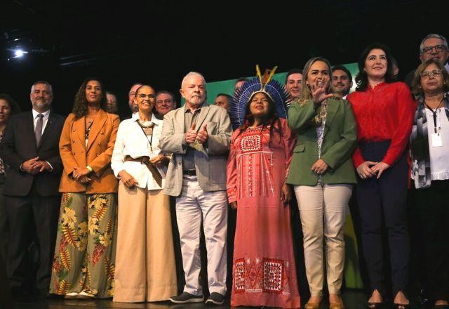 Imagem da noticia Governo de Lula tem início neste domingo com 37 ministérios; confira