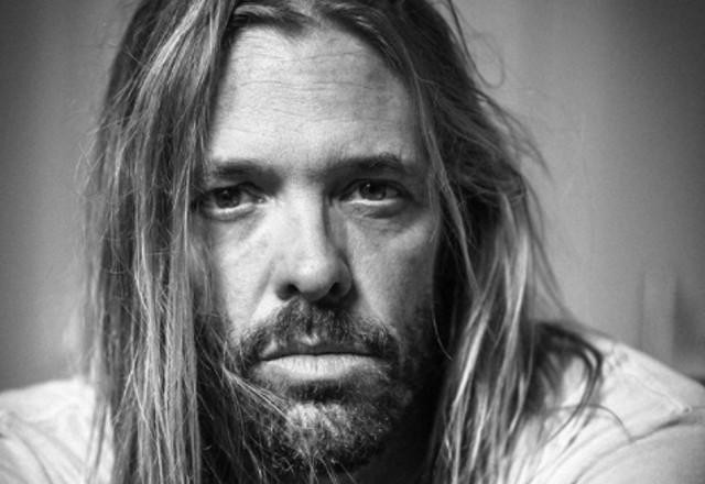 Imagem da noticia Baterista do Foo Fighters se queixou de dores no peito antes de morrer