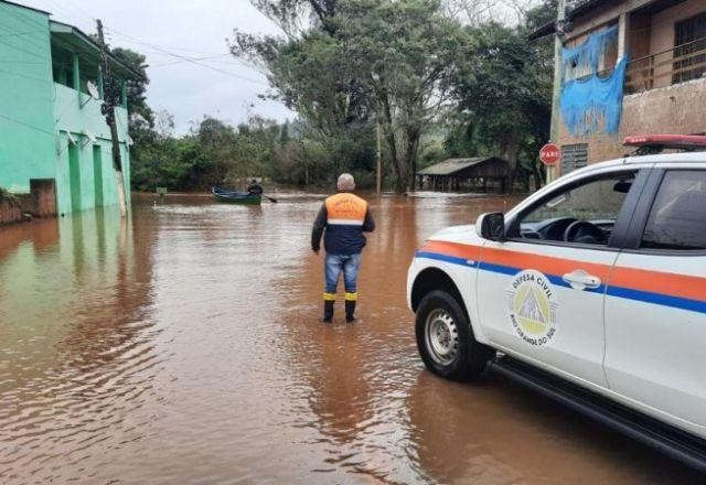 Imagem da noticia RS: moradores afetados por ciclone em junho terão isenção da conta de água