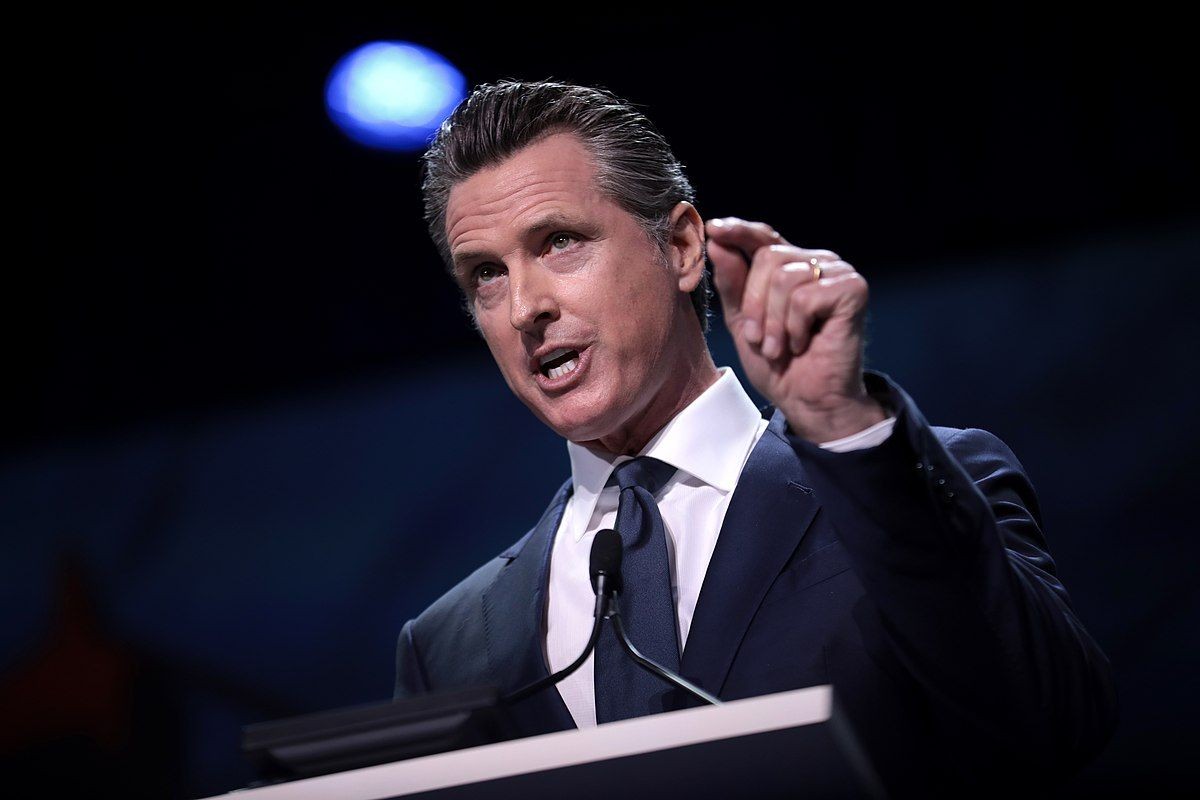 Imagem da noticia Newsom acusa TikTok de censurar críticas a Trump e abre investigação na Califórnia