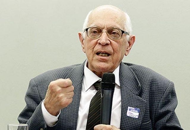 Imagem da noticia Morre, aos 90 anos, o jurista Dalmo Dallari