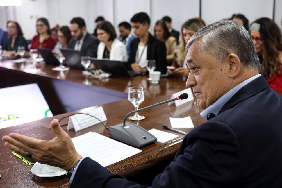 Imagem da noticia Caso Master: ministro de Lula diz ser "radicalmente contrário" a qualquer socorro ao BRB