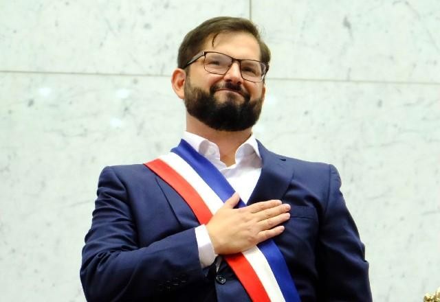 Imagem da noticia Diante de país dividido, Gabriel Boric assume presidência do Chile