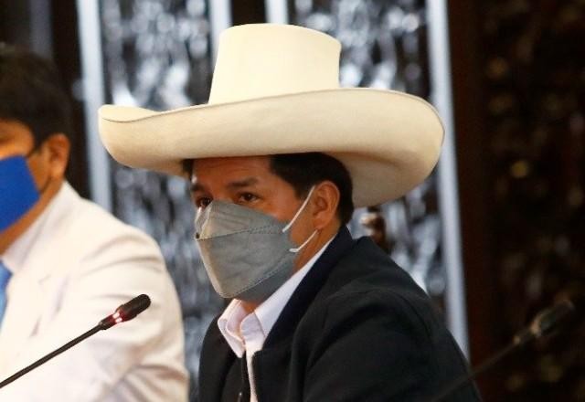 Imagem da noticia Congresso do Peru aprova texto que pode levar a impeachment do presidente