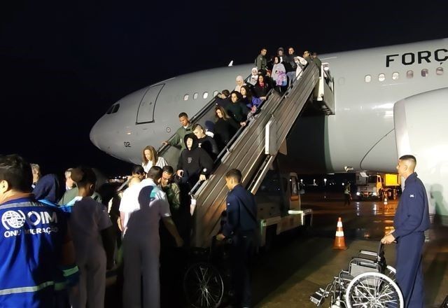 Imagem da noticia Oitavo voo da FAB com repatriados vindos do Líbano chega ao Brasil