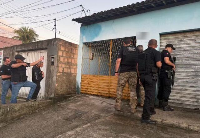 Imagem da noticia Operação desarticula esquema de venda de atestados falsos e drogas sintéticas por delivery em Maceió